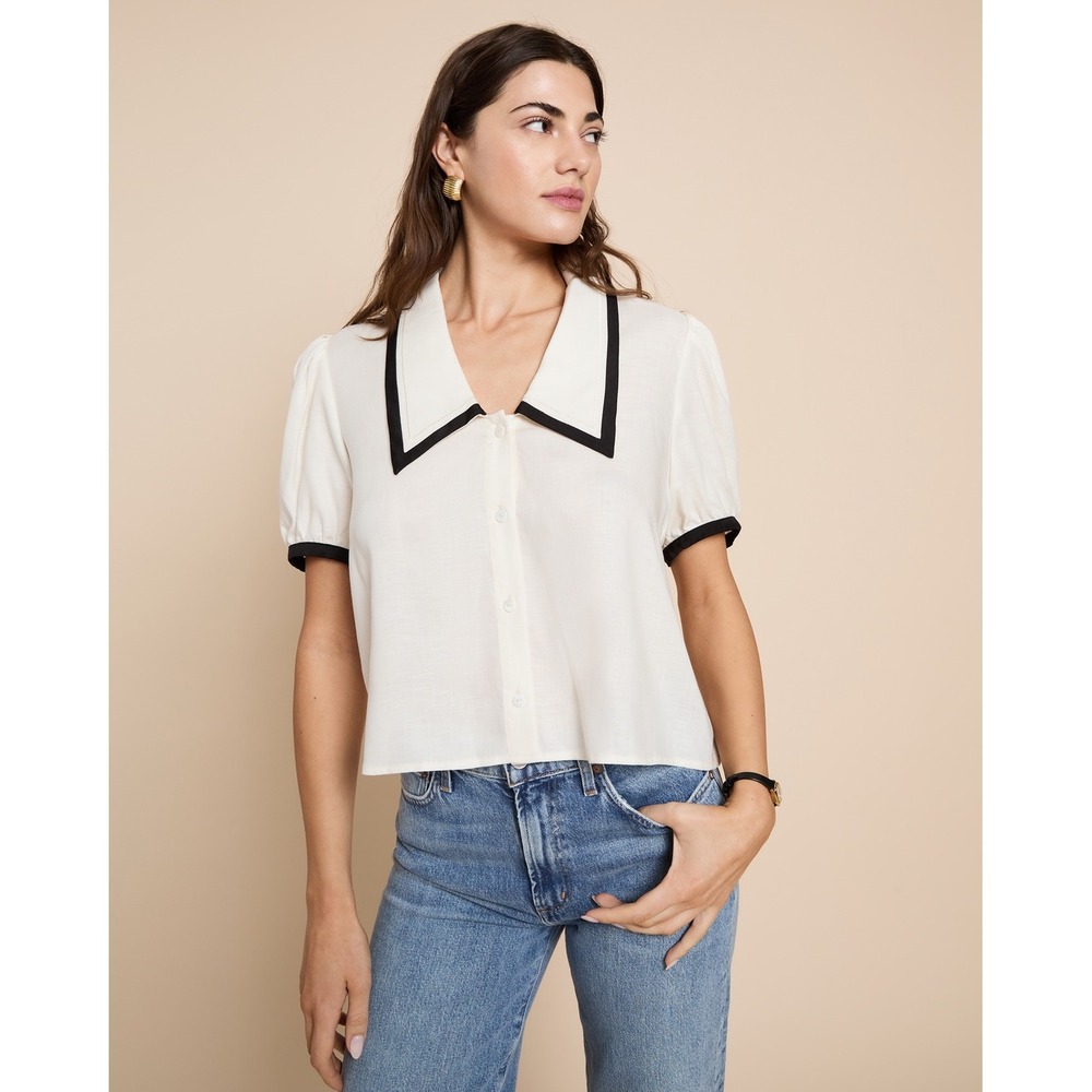 Few Moda Danika Top in Size Medium / NWT & Still in Bag / Ivory with Black Trim